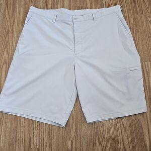 LONE CYPRESS Men's Light Gray Shorts Size 42‎